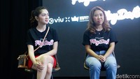 Angel Karamoy dan Kiky Saputri saat ditemui di kawasan Rasuna Sahid, Jakarta pada Kamis (24/11). Pool/Noel/detikFoto.