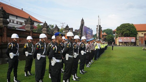 Apel gelar pasukan Operasi Zebra 2022 di Mapolda Bali.