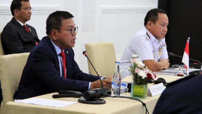 ASEAN Coast Guard Forum 2022 Hasilkan Deklarasi ASEAN CG ASEAN Coast Guard Forum 2022 telah resmi ditutup. Pertemuan yang berlangsung di Bali itu menghasilkan sejumlah kesepakatan, salah satunya Deklarasi ASEAN Coast Guard.