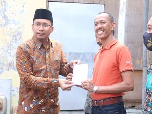 Bupati Sidoarjo Serahkan Bantuan untuk 477 Rumah Korban Puting Beliung