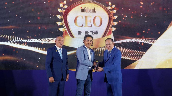 CEO BRINS Raih Penghargaan 'CEO Of The Year 2022 Top 100 CEO & The Next Leaders Forum 2022 sukses digelar. CEO BRI Insurance (BRINS), M. Fankar Umran meraih penghargaan “CEO of The Year 2022”.
