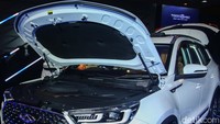 Cherry Tiggo 8 Pro merupakan SUV berkapasitas 7 penumpang bermesin 2.000 cc turbo dengan output tenaga maksimal 250 dk.