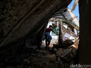 Wujud Kepedulian CT ARSA Foundation dan berbuatbaik.id untuk Korban Gempa Cianjur