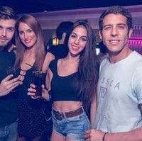 Dalam potret tersebut, Georgina terlihat cantik dengan rambut panjang hitamnya yang menjadi ciri khas. Wanita asal Argentina itu pun mengenakan crop top juga celana pendek yang menampilkan tubuh langsingnya. Berbeda dari penampilanya sekarang yang lebih berisi dan mewah, ibu dua anak itu mengaku jika hidupnya berubah setelah bertemu Ronaldo.Foto: Internet via The Sun