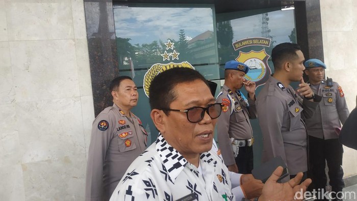 Kadisdik Makassar Muhyiddin.