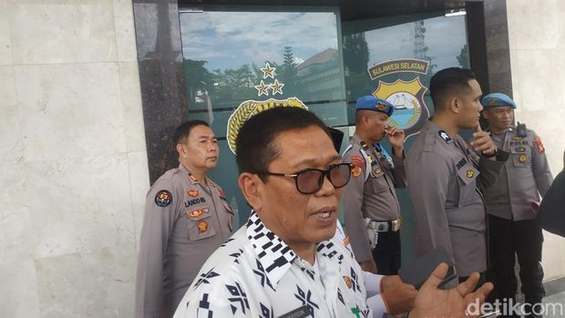 Kadisdik Makassar Muhyiddin.