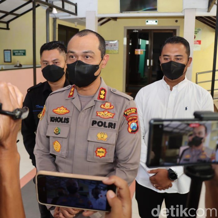 Kapolres Malang AKBP Putu Kholis