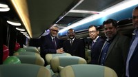 Secara umum, didukung pertumbuhan ekonomi yang stabil dan iklim investasi yang kondusif, Bangladesh giat mengembangkan sektor transportasi, termasuk peremajaan alat angkutan umum bus. Kondisi ini membuka peluang bagi Indonesia untuk mengekspor bus dan kereta api ke Bangladesh. Hal ini dikarenakan Indonesia memiliki pengalaman dan keunggulan dalam membuat body bus dan gerbong kereta. Keunggulan produk Indonesia selain mutunya bagus juga harganya bersaing. Sebagai informasi, bus buatan CV. Laksana telah berhasil masuk pasar Bangladesh sejak 2018.