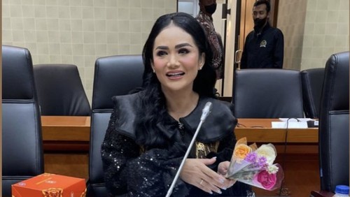 Krisdayanti beraudiensi dengan guru-siswa jelang Hari Guru Nasional 2022