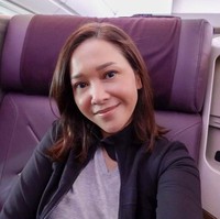 “Jangan kena matahari atau cuaca ekstrim.. seperti pas masak kena panas, kadang juga memicu rosacea. Jangan lupa pake pelembab yg sifatnya soothing atau calming, plus sunblock minimal SPF 30,” saran Maia. Foto: Instagram/@maiaestiantyreal