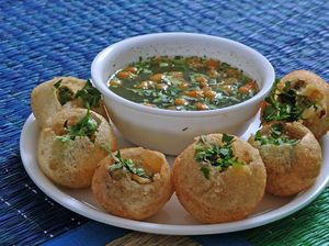 Demi Makan di Resto India, Pasangan Ini Rela Tempuh Jarak 205 Km