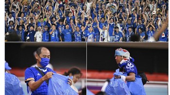 Akun ini menyebut suporter Jepang mengajari dunia untuk mendukung dan mempercayai tim, juga memenangkan pujian karena selalu bersih-bersih stadion usai pertandingan. Foto: Twitter