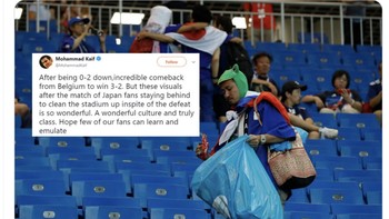 Apakah Jepang dapat mengalahkan Jerman karena punya karma bagus setelah fans selalu membersihkan stadion? Tak hanya sekarang, aksi mereka juga sudah viral di Piala Dunia 2018 silam, selalu bersih-bersih stadion. Foto: Twitter