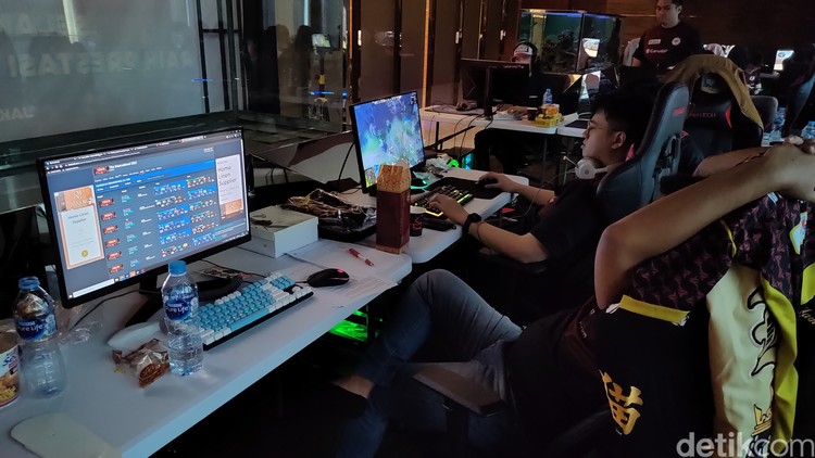 Mengintip Persiapan Timnas Dota 2 & CS:GO di World Esports Championships IESF World Esports Championships 2022 dalam beberapa hari ke depan akan segera digelar. Tim detikINET berkesempatan mengintip persiapan timnas Dota 2 dan CS:GO.