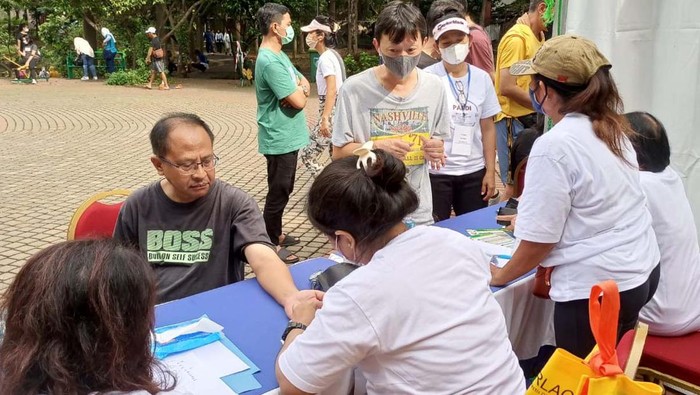 Perhimpunan Dokter Spesialis Penyakit Dalam Indonesia (PAPDI) rayakan HUT ke-65. PAPDI ajak warga lakukan screening kesehatan.