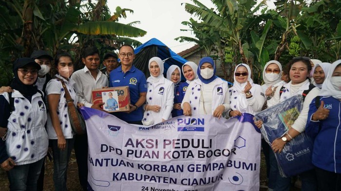 Sekjen PAN Eddy Soeparno menemui para pengungsi gempa Cianjur. Eddy juga menyalurkan bantuan untuk korban gempa.