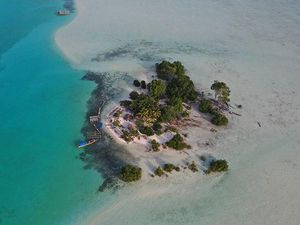 Kepulauan Widi Masih Dilelang di Sothebys tapi Ditunda Tahun Depan