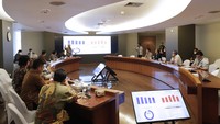 Zulhas juga meminta kepada anggota GPPU untuk melaksanakan kebijakan pengaturan populasi (cutting produksi) dengan penuh kejujuran dan sungguh-sungguh apabila diinstruksikan oleh kementerian dan lembaga (K/L) terkait.