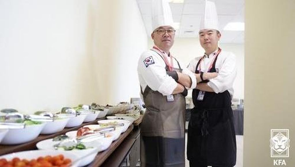 Keluarga Bule Cicip Babi Campur hingga Timnas Korea Bawa Chef Pribadi