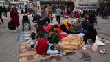 Warga Turki Tidur di Jalanan Usai Diguncang Gempa M 5,6