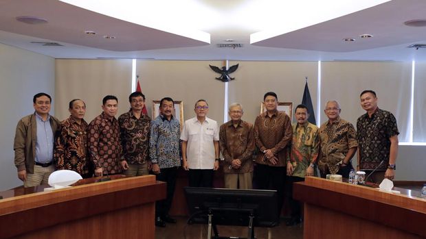 Menteri Perdagangan Zulkifli Hasan atau Zulhas bertemu dengan perwakilan Gabungan Perusahaan Pembibitan Unggas (GPPU) Kamis (24/11).