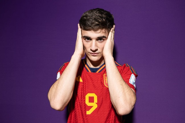 Selanjutnya di babak 16 Piala Dunia nanti akan ada Pablo Gavi. Pemain Spanyol berusia 18 tahun ini mencatatkan namanya sebagai pencetak gol termuda di Piala Dunia 2022 Qatar. (Oliver Hardt/Getty Images)