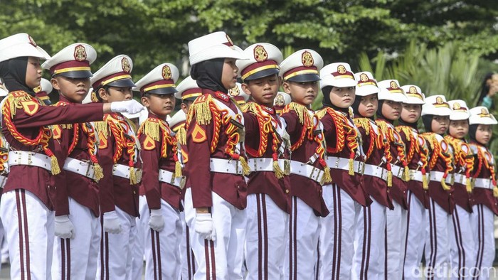Aksi Polisi Cilik Sambut HUT Polda Metro Jaya ke-73 Lomba polisi cilik digelar di Mapolres Metro Bekasi Kota, Jumat (24/11/2022). Lomba ini dalam rangka memperingati HUT Polda Metro Jaya.