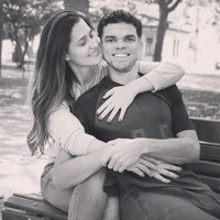 Inilah potret kebersamaan Ana Sofia dan Pepe yang masih mesra. Senyumku, tempat berlindungku, CINTAku ❤️💫 #NoBadDays #ForeverYoung,” begitu keterangan fotonya. Foto: dok. Instagram/@asofiamoreira3