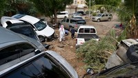 Banjir di salah satu wilayah besar di Arab Saudi tersebut disebabkan oleh guyuran hujan deras sejak Kamis (24/11/2022). Genangan air pun menghambat lalu lintas.