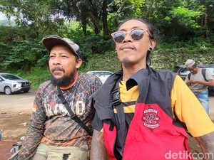 Ketulusan Relawan Bantu Korban Meski Rumahnya Juga Rusak gegara Gempa