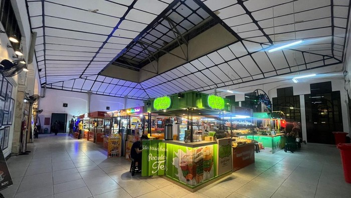 Gedung Pos yang jadi lokasi PKL Kota Tua Jakarta, Jumat (25/11/2022).
