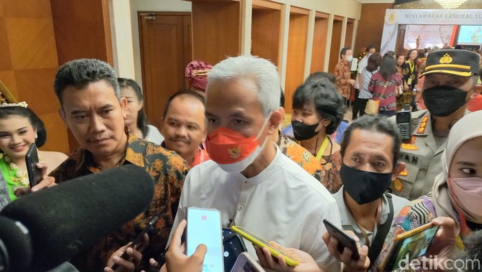 Gubernur Jawa Tengah Ganjar Pranowo di Solo, Jumat (25/11/2022)