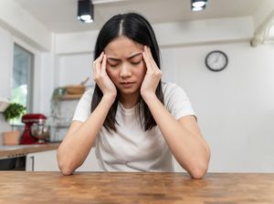Sering Overthinking? Begini Gerakan Simpel Menenangkan Diri Menurut Psikolog