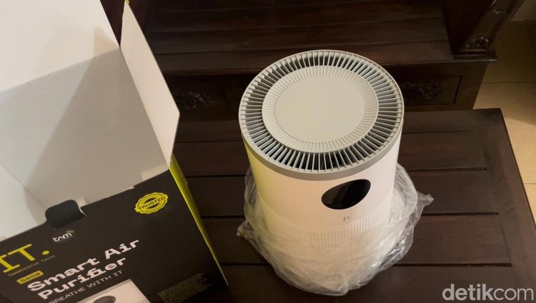 Immersive Tech (IT) Immersive Tech (IT) mengenalkan produk unggulan, dari CCTV dan Air Purifier mewujudkan solusi smart home.