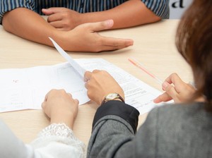 20 Contoh Surat Lamaran kerja dan Tips Menulisnya, Bikin HR Kepincut!