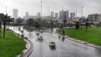 Hujan melanda Kota Jeddah, Arab Saudi, Kamis (24/11/2022) sore waktu setempat. (Reuters/Saudi Press Agency).
