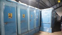 Pengiriman bantuan prasarana sanitasi dan air bersih dilanjutkan Kamis (24/11/2022) sore, yakni HU sebanyak 10 Unit, Genset 5 unit, lampu sorot, tenda sebanyak 13 unit, velbed 20 unit, dan MTA 6 unit. Foto: Dok. Kementerian PUPR