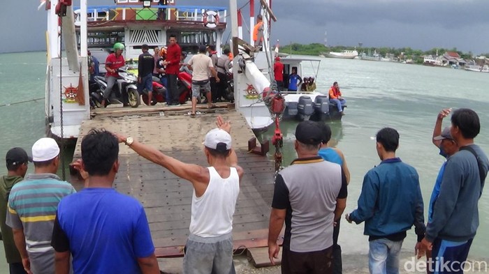 Kecelakaan laut menimpa KM Samporna di Sumenep