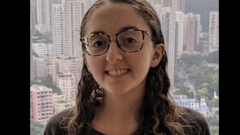 Caroline Ellison adalah CEO Alameda dan dirumorkan sebagai kekasih Bankman. Alameda adalah pedagang utama di ruang cryptocurrency dan sering berdagang di platform FTX. Meskipun Bankman adalah pendiri dan pemilik mayoritas Alameda, dia menyerahkan kendalinya pada Caroline. Foto: Twitter