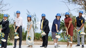 Ini saat Bankman dan para petinggi FTX memindahkan kantor pusat perusahaan itu ke Bahama. Di sana, ternyata petinggi FTX memborong banyak rumah mewah. Foto: Twitter