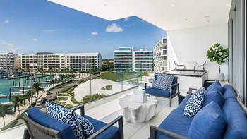 Dalam bocoran dokumen, Bankman, orang tuanya dan eksekutif senior FTX, membeli setidaknya 19 properti bernilai total USD 121 juta di kawasan Bahama, hanya dalam kurun waktu 2 tahun terakhir. Kebanyakan yang dibeli adalah properti mewah di tepi pantai, termasuk pula 7 kondominium di kawasan elit bernama Albany, dengan total nilai USD 72 juta. Properti itu ditujukan sebagai tempat tinggal petinggi FTX. Foto: Twitter