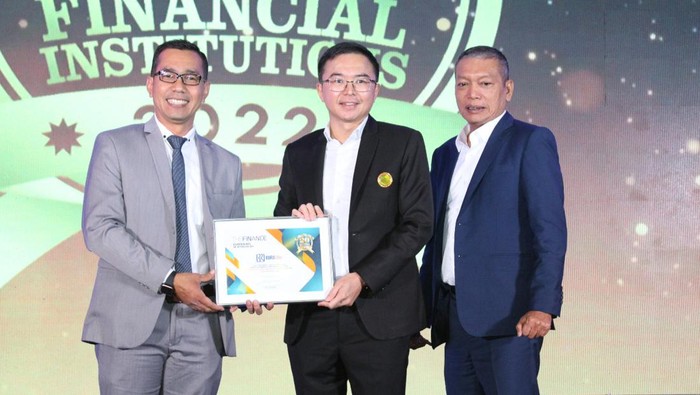 Komitmen untuk Nasabah, BRI Life Raih Penghargaan PT Asuransi BRI Life meraih penghargaan sebagai 'Top 20 Financial Institution 2022' kategori Life Insurance With Gross Premium above Rp 5 Triliun.