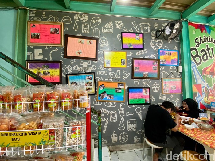 Ada Bakso Langganan Artis hingga Kuliner Malam yang Meriah di Kota Batu