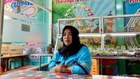 Bertemu dengan Dewi Irawati selaku manajernya, konon tempat ini juga menjadi favorit banyak artis ibu kota. Dewi mengatakan bahwa Krisdayanti dan Yuni Shara seringkali makan di sini saat pulang kampung ke Batu. Foto: detikcom