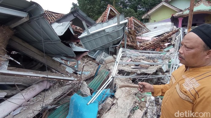Lokasi bocah Cianjur tertimbun reruntuhan rumah.