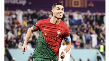 Walau sudah berusia 37 tahun dan saat ini free agent, Ronaldo tetap berbahaya. Foto: Twitter