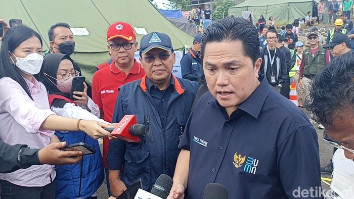Menteri BUMN Erick Thohir saat meninjau Cianjur.