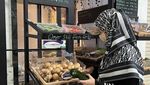 Hobi Masak, Ini Keseruan Zaskia Sungkar Belanja di Pasar hingga Masak