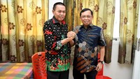 Dukungan terhadap Calon Presidium (Capres) Majelis Nasional Korps Alumni HMI (KAHMI), Herman Khaeron di Munas KAHMI Ke-XI, 24-28 November, di Palu Sulawesi Tengah terus mengalir. Anggota DPR RI dari Fraksi Partai Demokrat ini mendapatkan dukungan, tidak hanya di Jawa Barat, Banten, bahkan wilayah Indonesia Timur. 