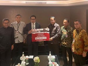 OJK & IJK Salurkan Bantuan untuk Korban Gempa Bumi di Cianjur